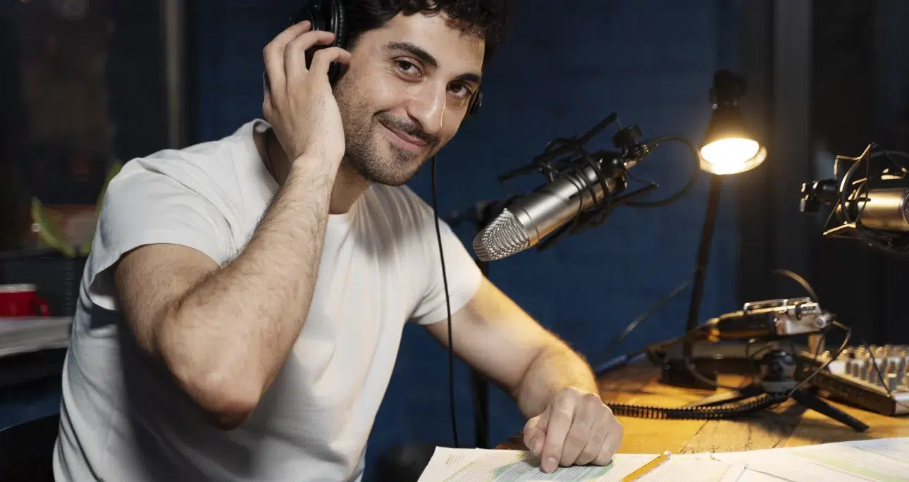 Créer un podcast vidéo : Le guide pratique pour réussir le vôtre en 2025