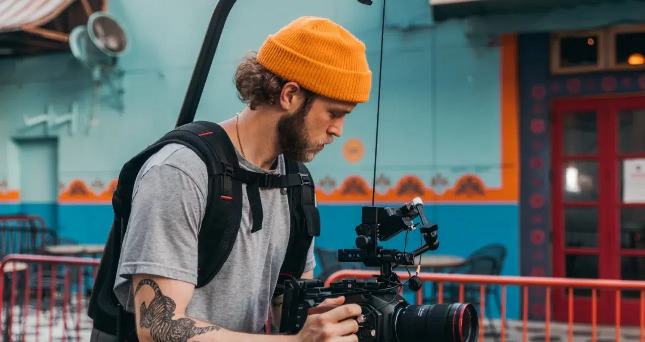 Maîtriser la production vidéo : guide complet pour booster votre marque en 2025.